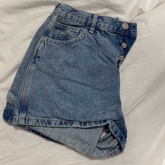NWOT Urban Outfitters BDG Denim Carpenter Shorts - Picture 7 of 8